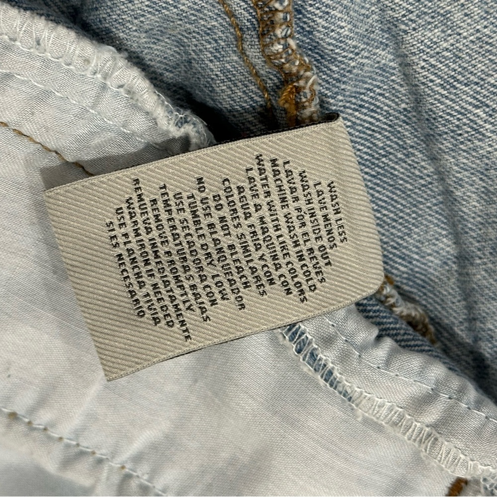 Light Blue Denim Cropped Jean Jacket - Picture 9 of 10